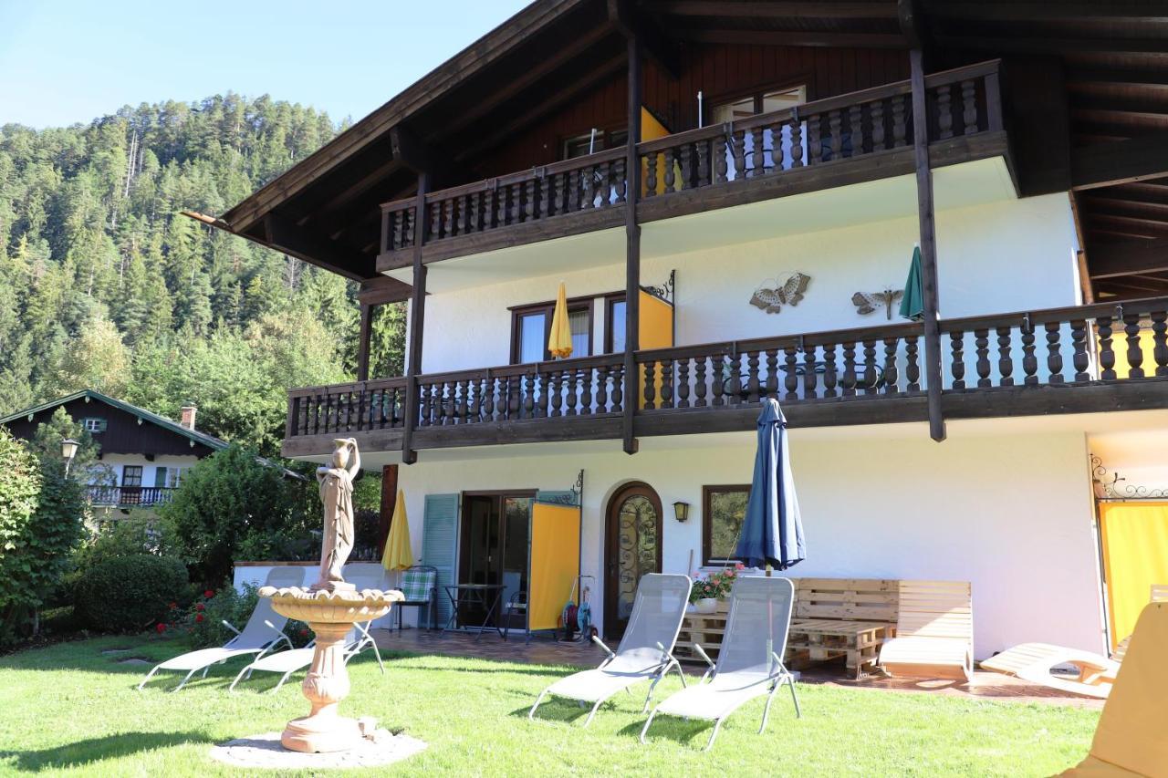 Hotel Effland Mit Innenpool Und Sauna 1 Stunde Zur Privatnutzung Pro Tag Байрішцель Екстер'єр фото