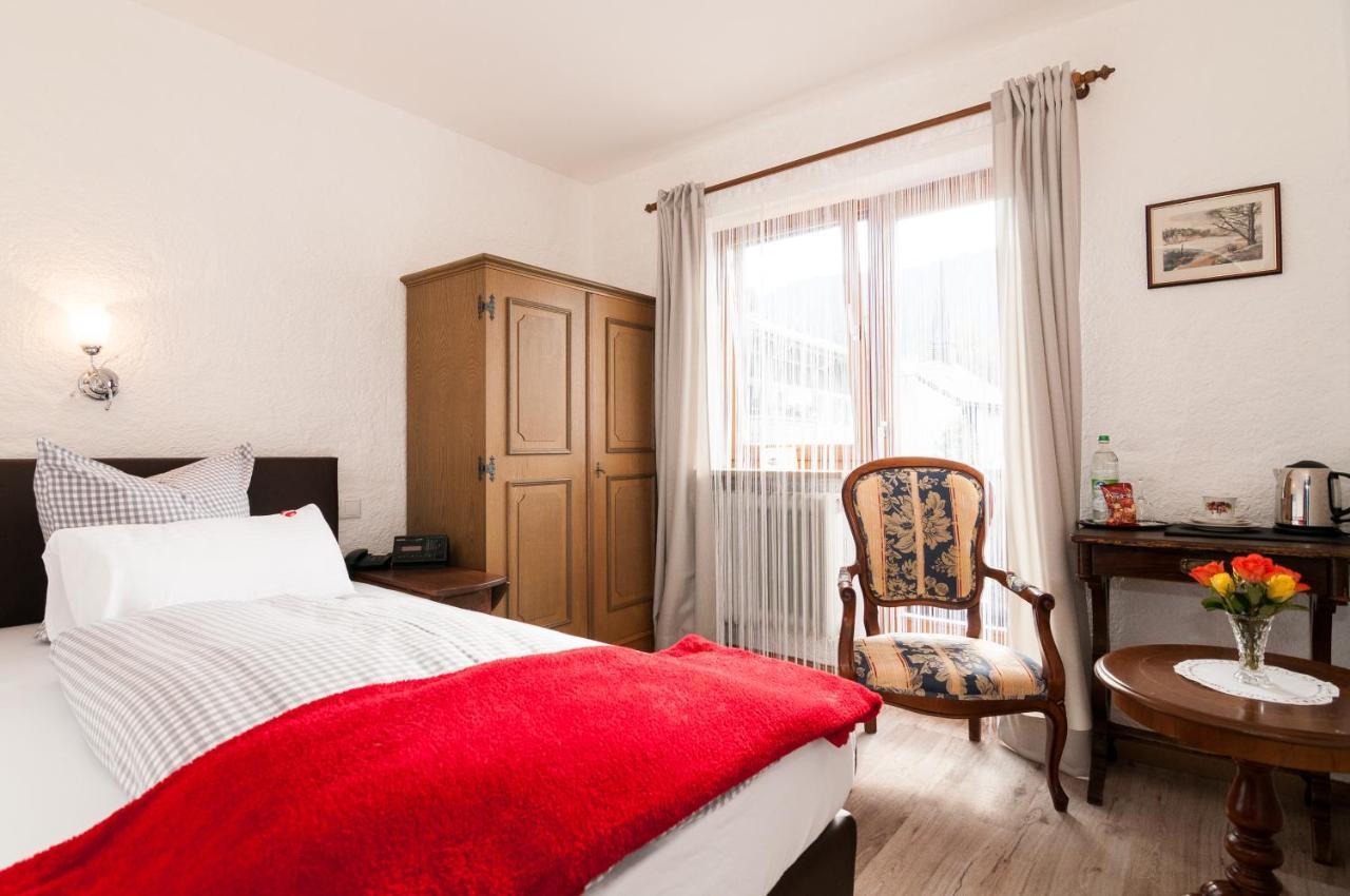 Hotel Effland Mit Innenpool Und Sauna 1 Stunde Zur Privatnutzung Pro Tag Байрішцель Екстер'єр фото