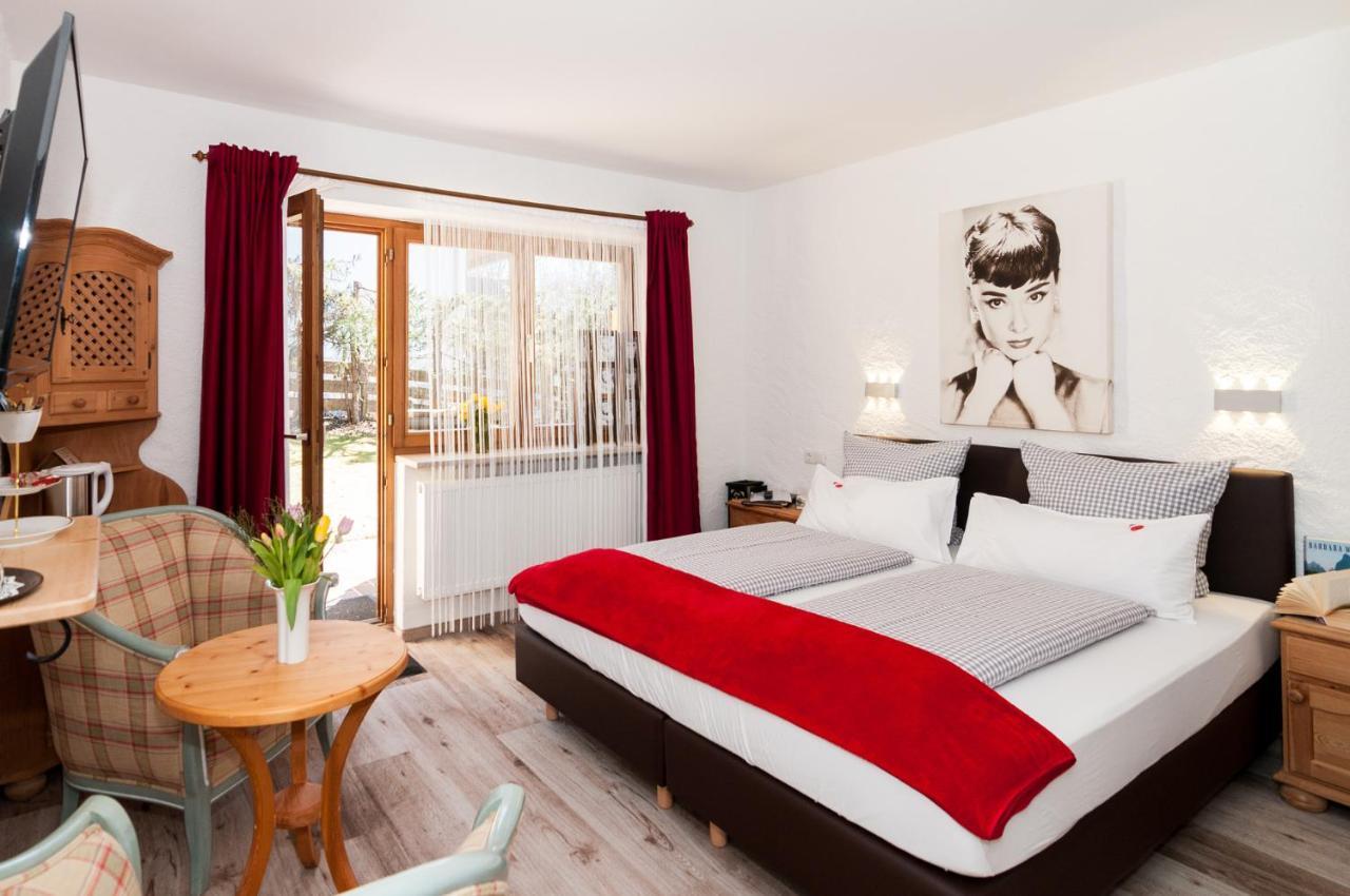 Hotel Effland Mit Innenpool Und Sauna 1 Stunde Zur Privatnutzung Pro Tag Байрішцель Екстер'єр фото