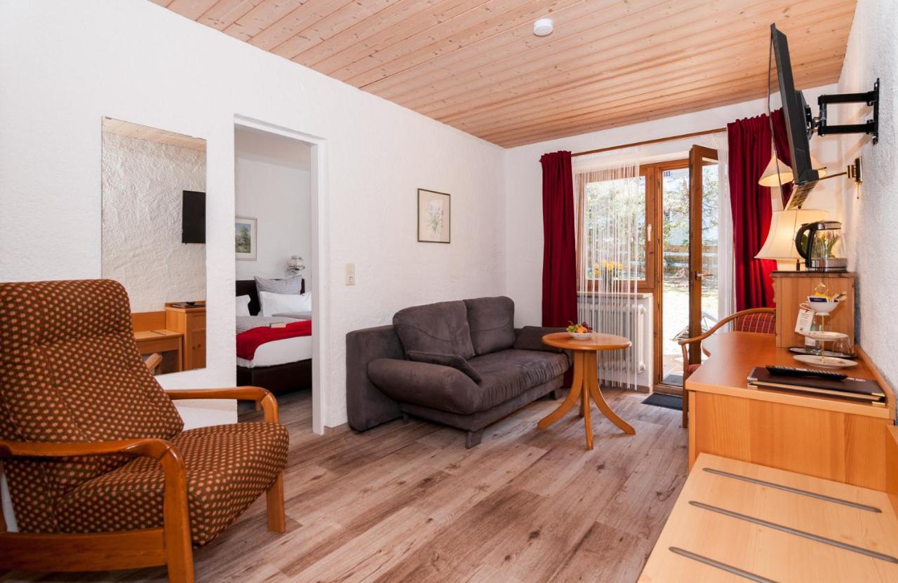 Hotel Effland Mit Innenpool Und Sauna 1 Stunde Zur Privatnutzung Pro Tag Байрішцель Екстер'єр фото