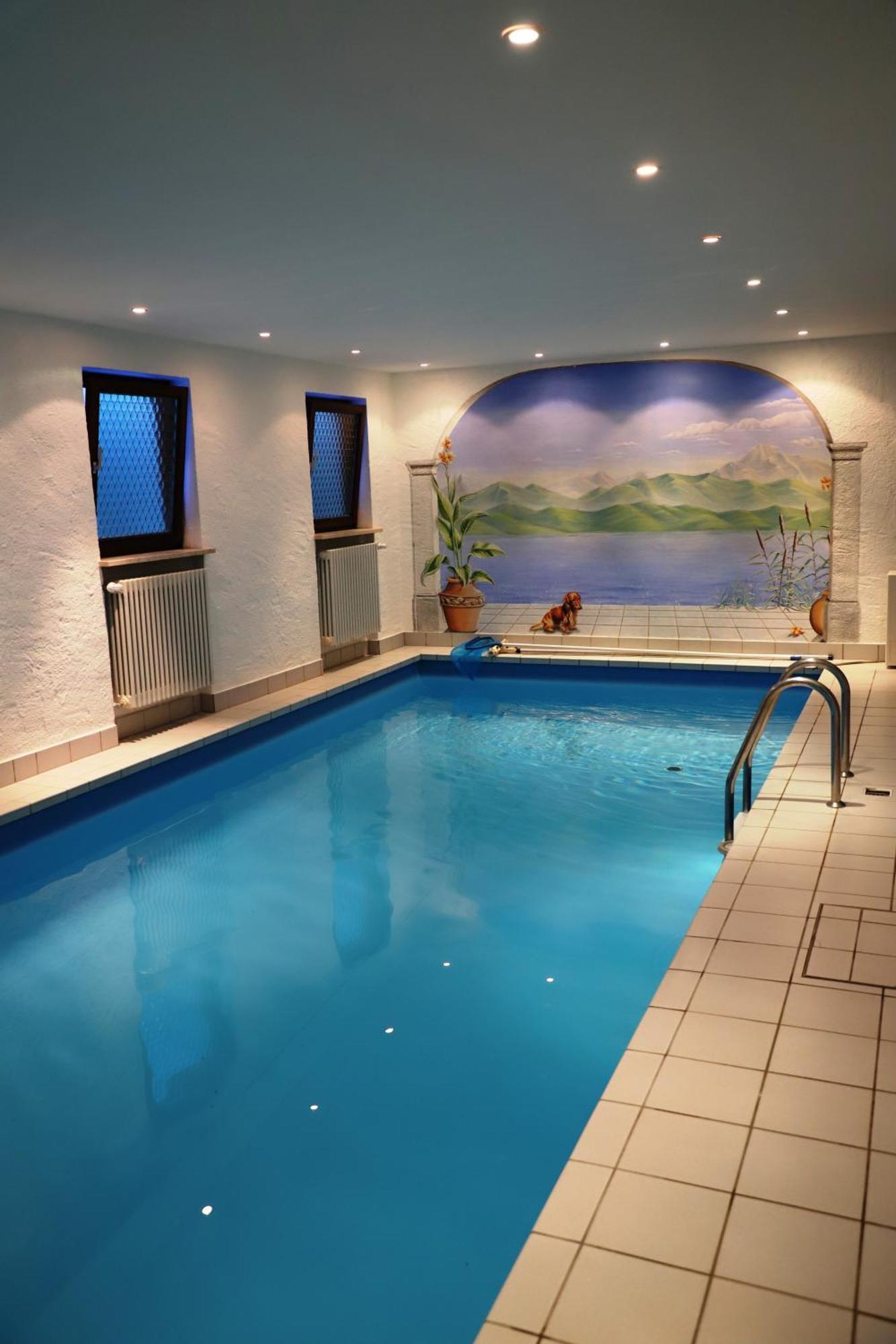 Hotel Effland Mit Innenpool Und Sauna 1 Stunde Zur Privatnutzung Pro Tag Байрішцель Екстер'єр фото