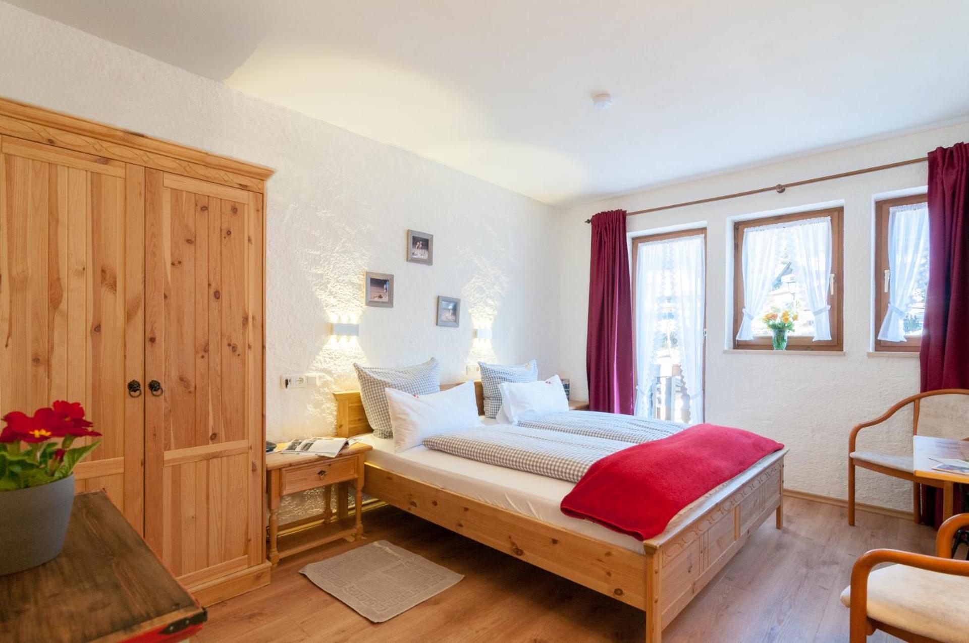 Hotel Effland Mit Innenpool Und Sauna 1 Stunde Zur Privatnutzung Pro Tag Байрішцель Екстер'єр фото